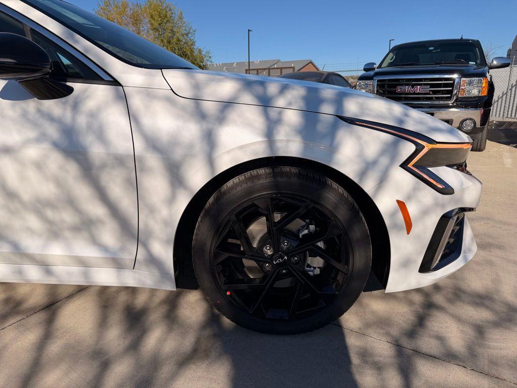 new 2026 Kia K5 car, priced at $29,892