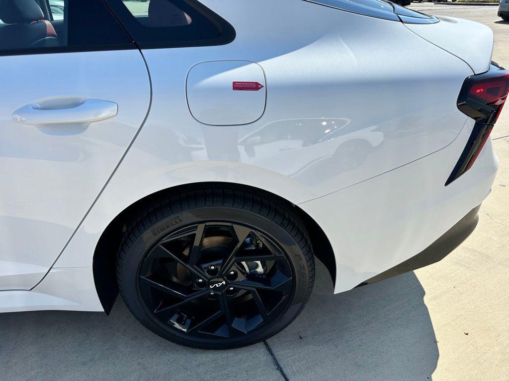new 2026 Kia K5 car, priced at $30,174