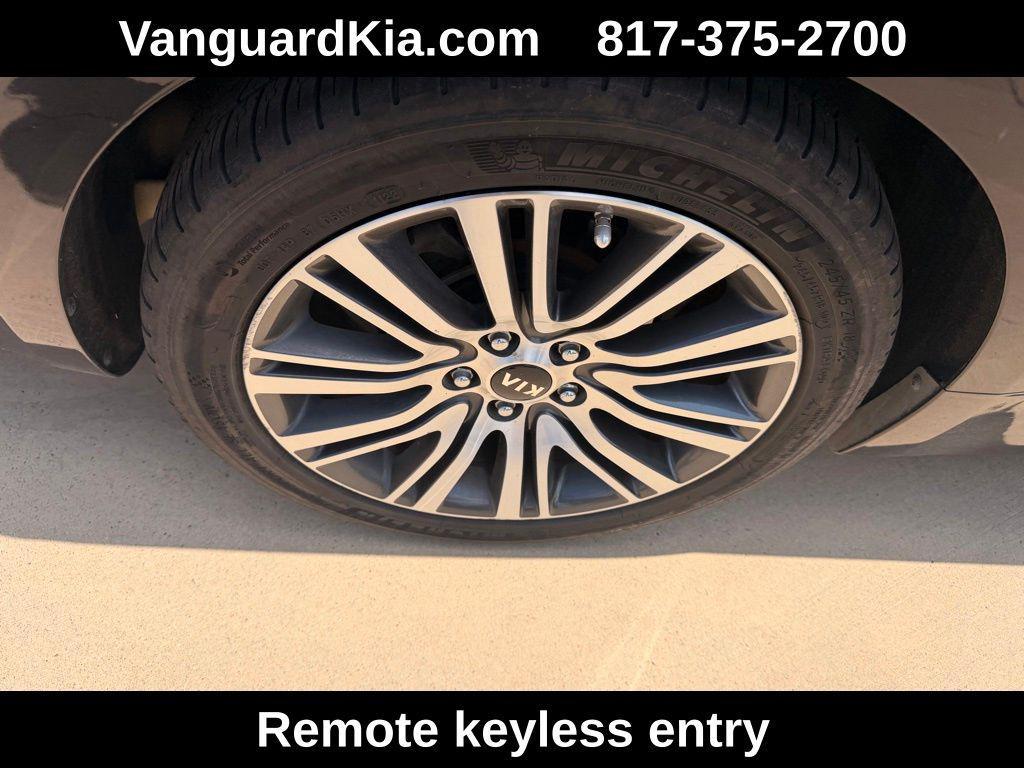 used 2014 Kia Cadenza car, priced at $9,995