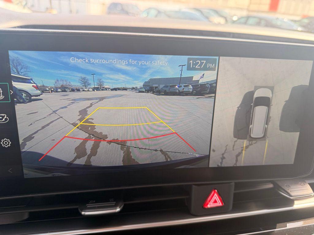 new 2026 Kia Carnival Hybrid car, priced at $51,186