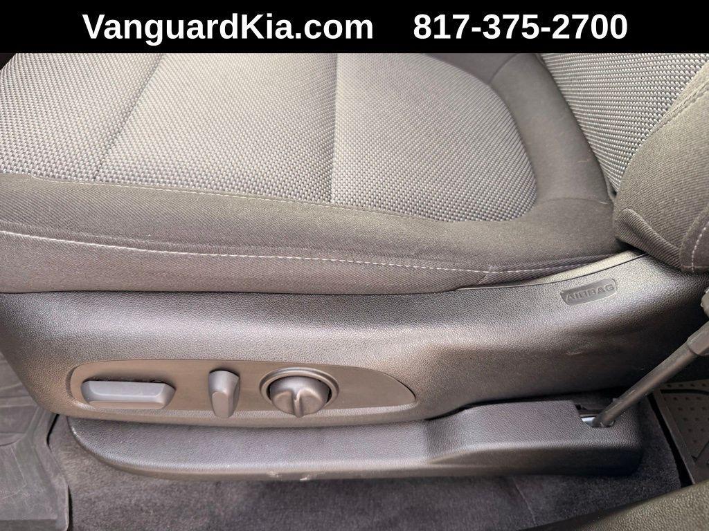 used 2023 Chevrolet Traverse car, priced at $25,995