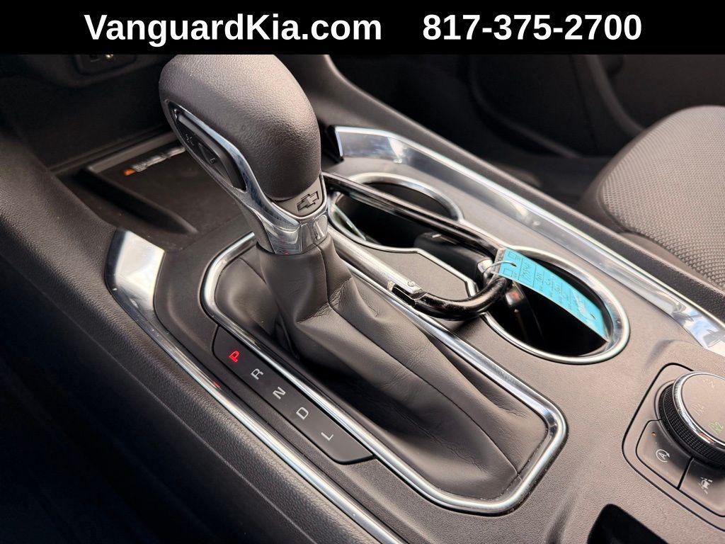 used 2023 Chevrolet Traverse car, priced at $25,995