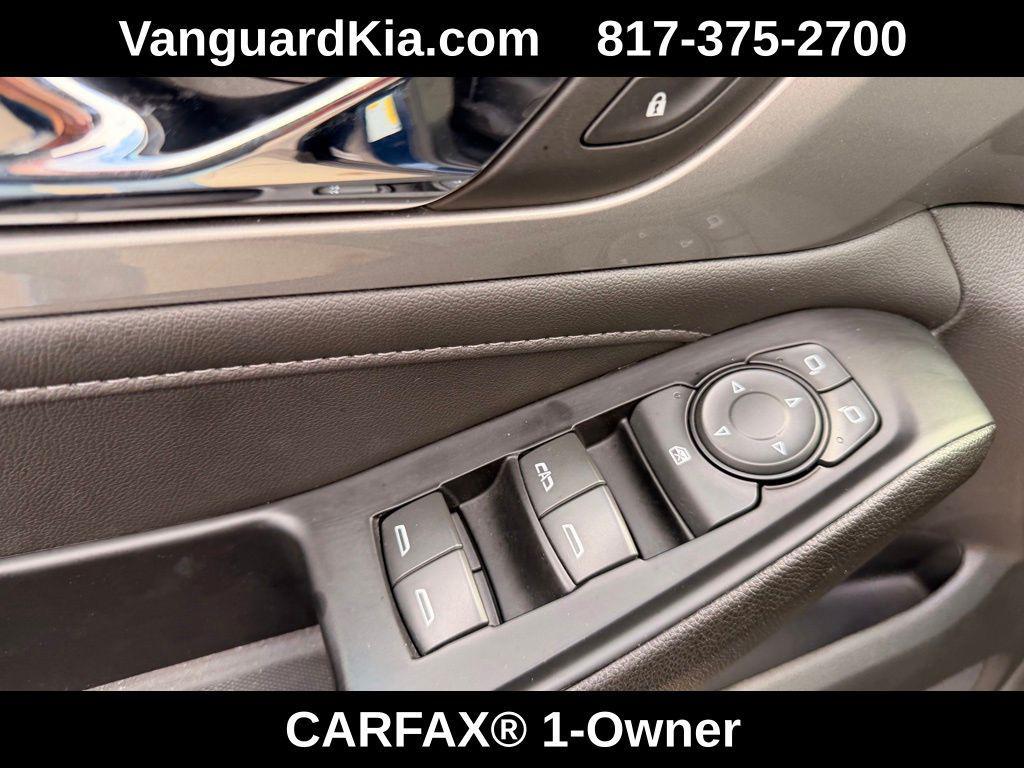 used 2023 Chevrolet Traverse car, priced at $28,950