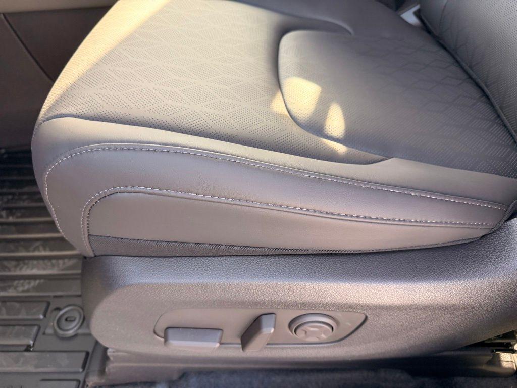new 2026 Kia Carnival car, priced at $36,514