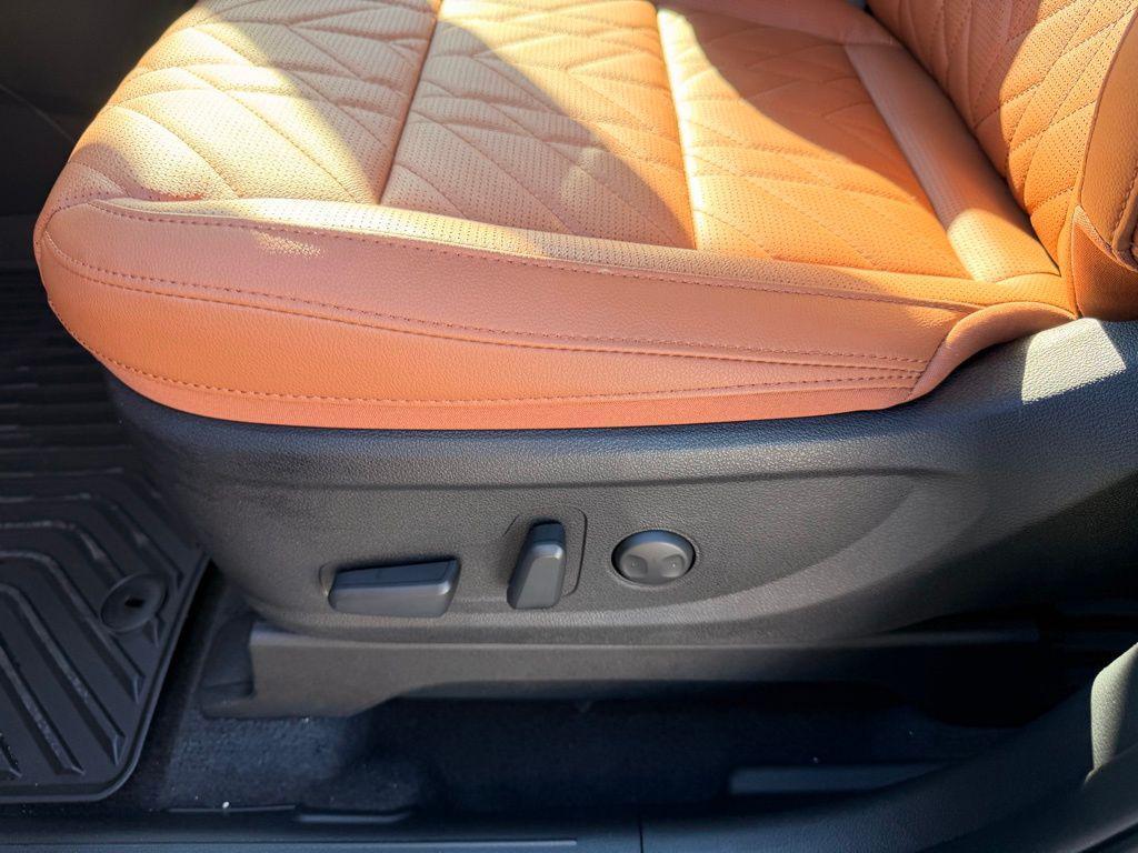 new 2025 Kia Telluride car, priced at $42,737