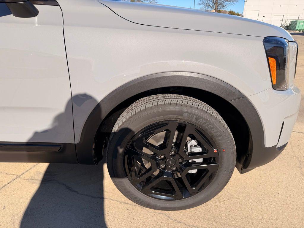 new 2025 Kia Telluride car, priced at $42,737