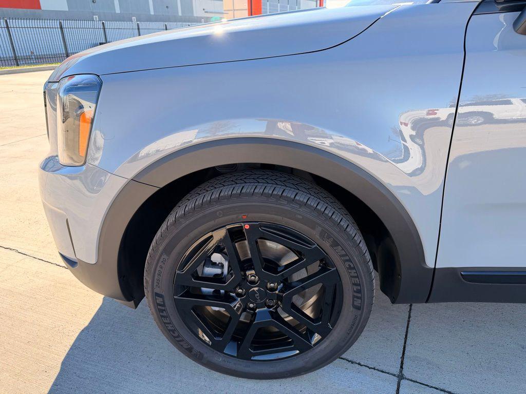 new 2025 Kia Telluride car, priced at $42,737