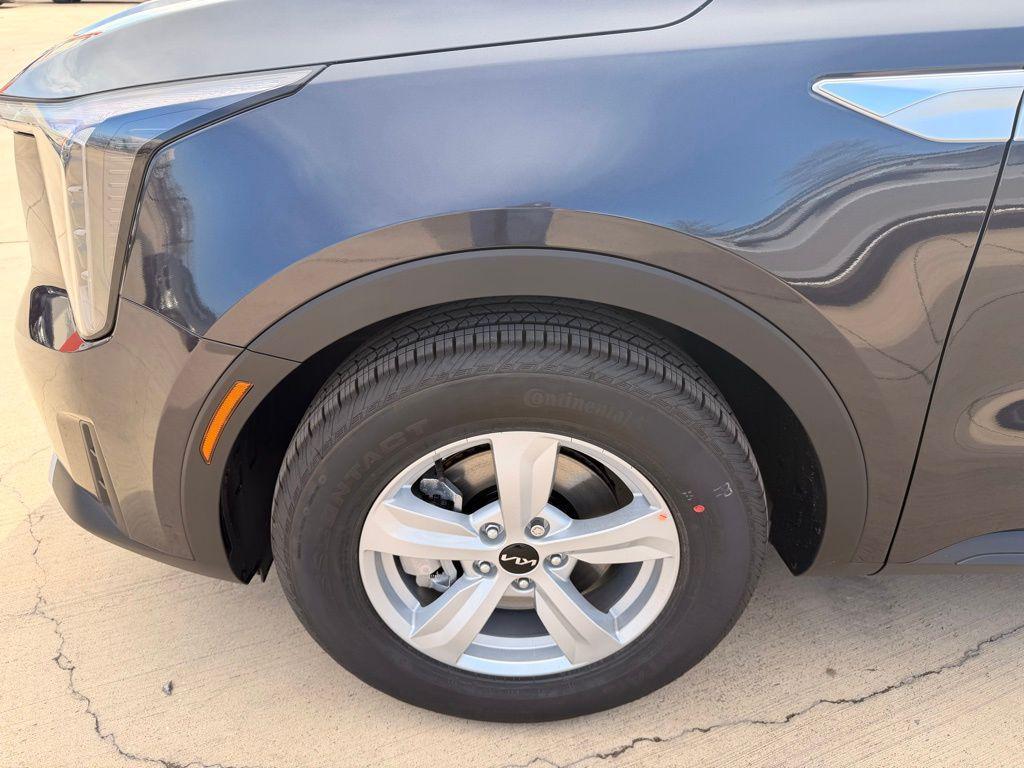 new 2026 Kia Sorento car, priced at $30,777