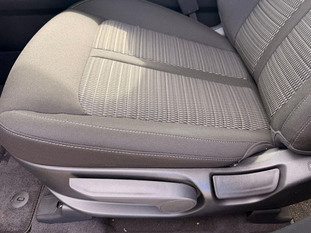 new 2026 Kia Sorento car, priced at $30,777