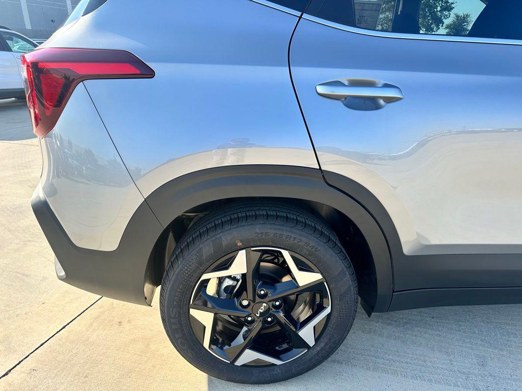 new 2026 Kia Seltos car, priced at $25,713