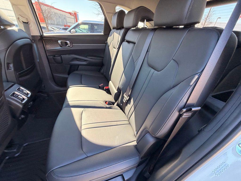 new 2026 Kia Sorento car, priced at $32,619