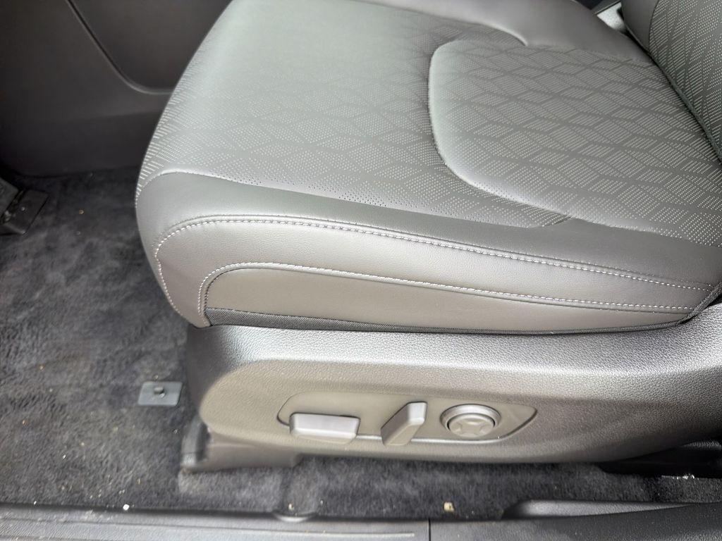 new 2026 Kia Carnival car, priced at $44,467