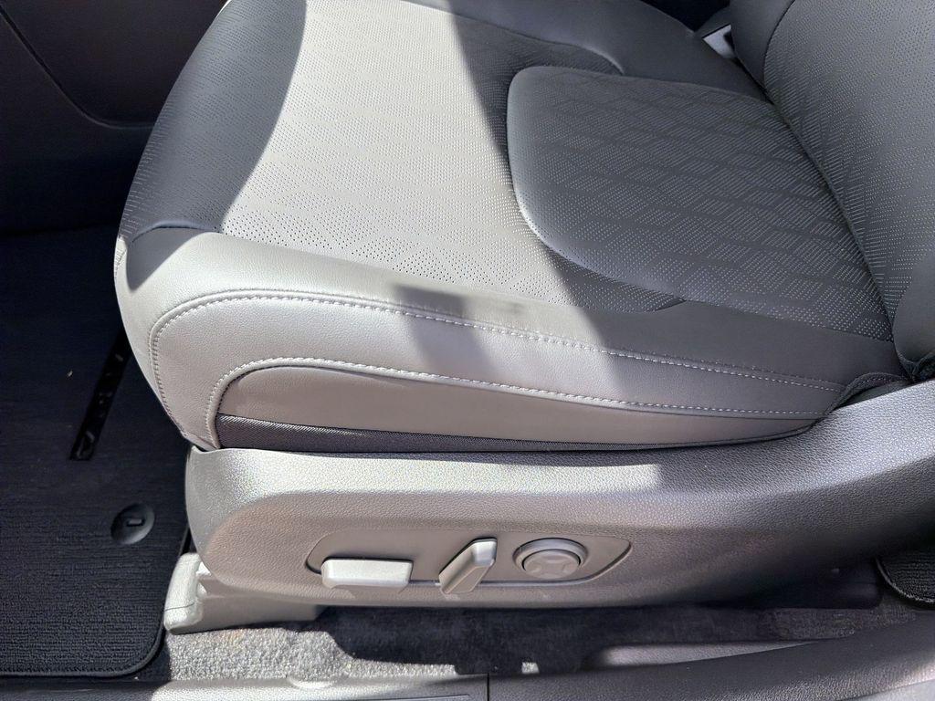 new 2026 Kia Carnival car, priced at $51,879