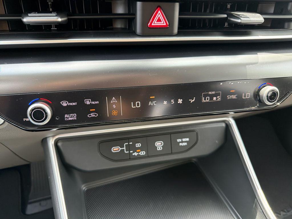 new 2026 Kia Carnival car, priced at $51,879