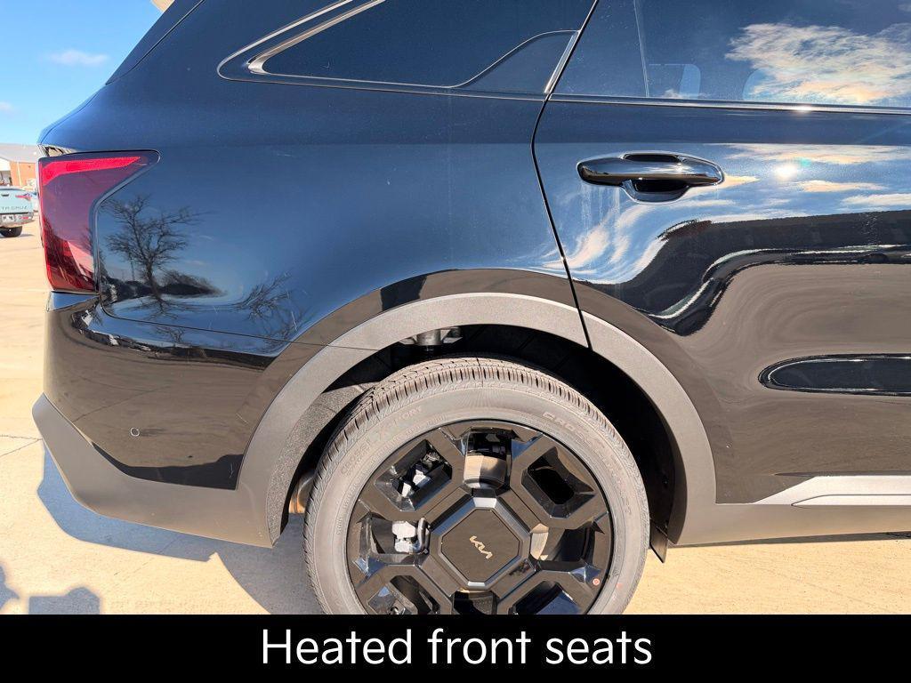 new 2026 Kia Sorento car, priced at $43,578
