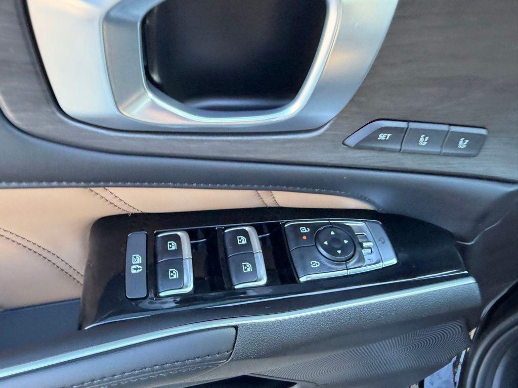 new 2026 Kia Sorento car, priced at $43,578