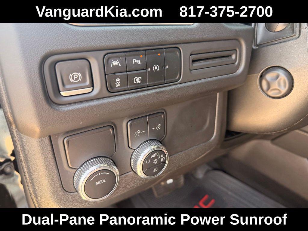 used 2023 GMC Yukon XL car, priced at $50,995