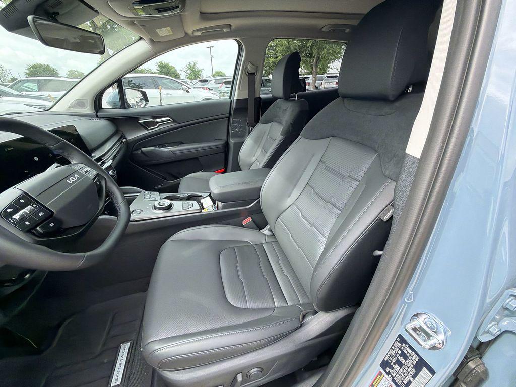 new 2026 Kia Sportage Hybrid car, priced at $38,694