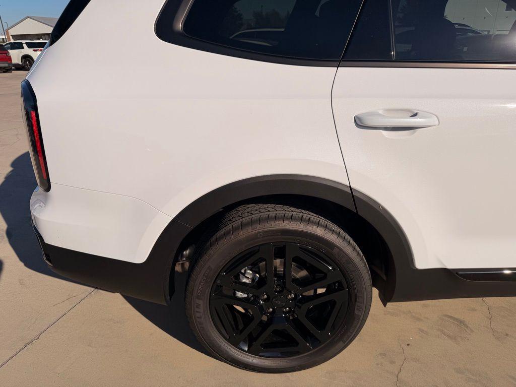 new 2025 Kia Telluride car, priced at $43,644