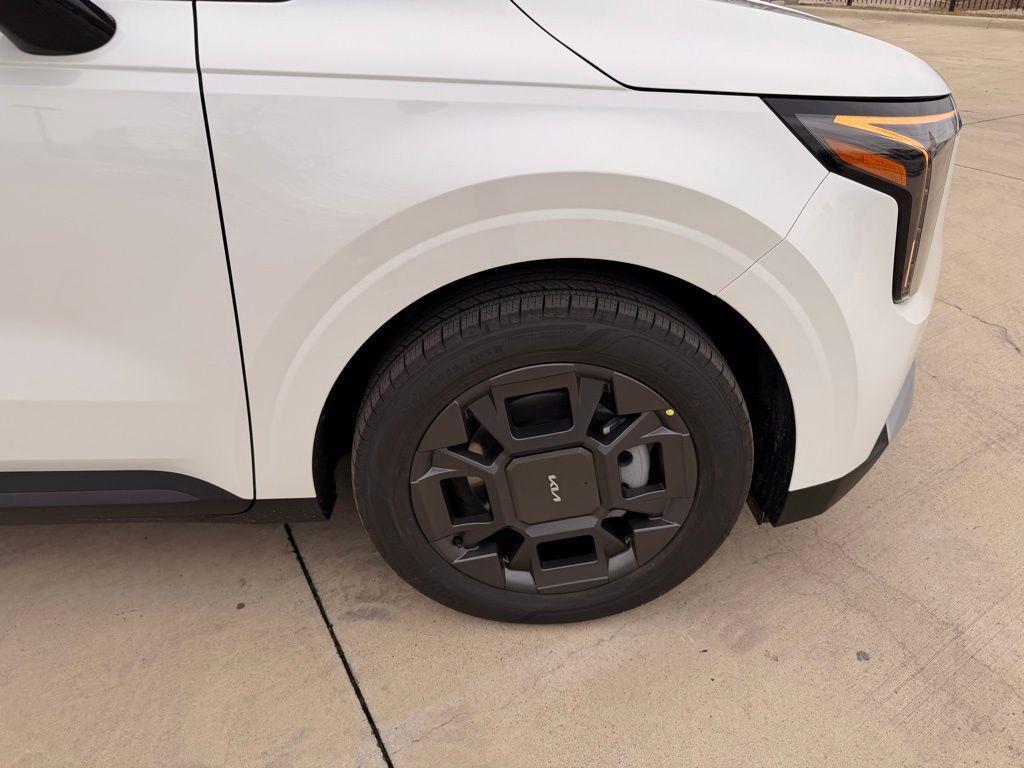 new 2026 Kia Carnival Hybrid car, priced at $40,340