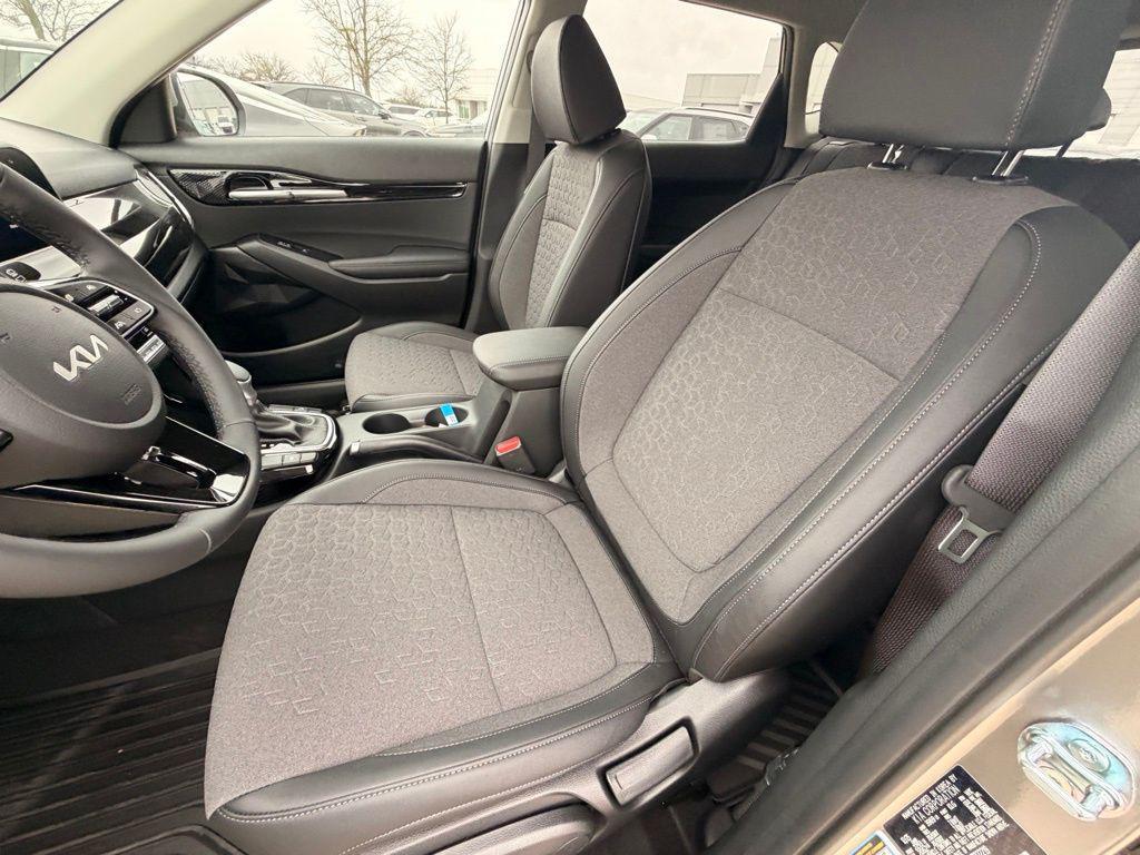 new 2026 Kia Seltos car, priced at $25,221