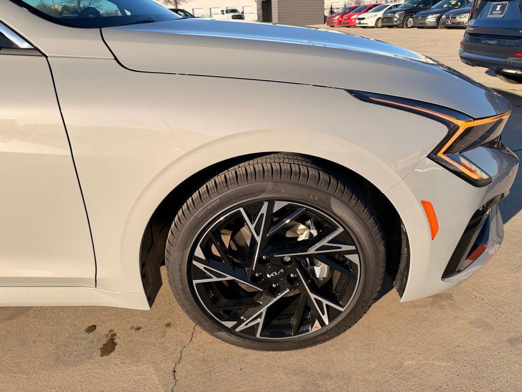 new 2026 Kia K5 car, priced at $28,303