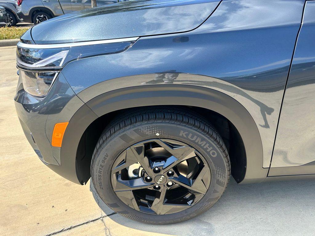 new 2026 Kia Seltos car, priced at $28,259