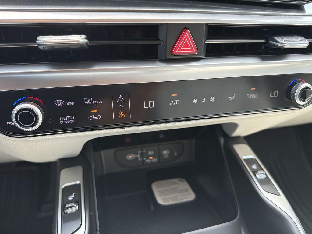 new 2026 Kia Sorento car, priced at $34,877