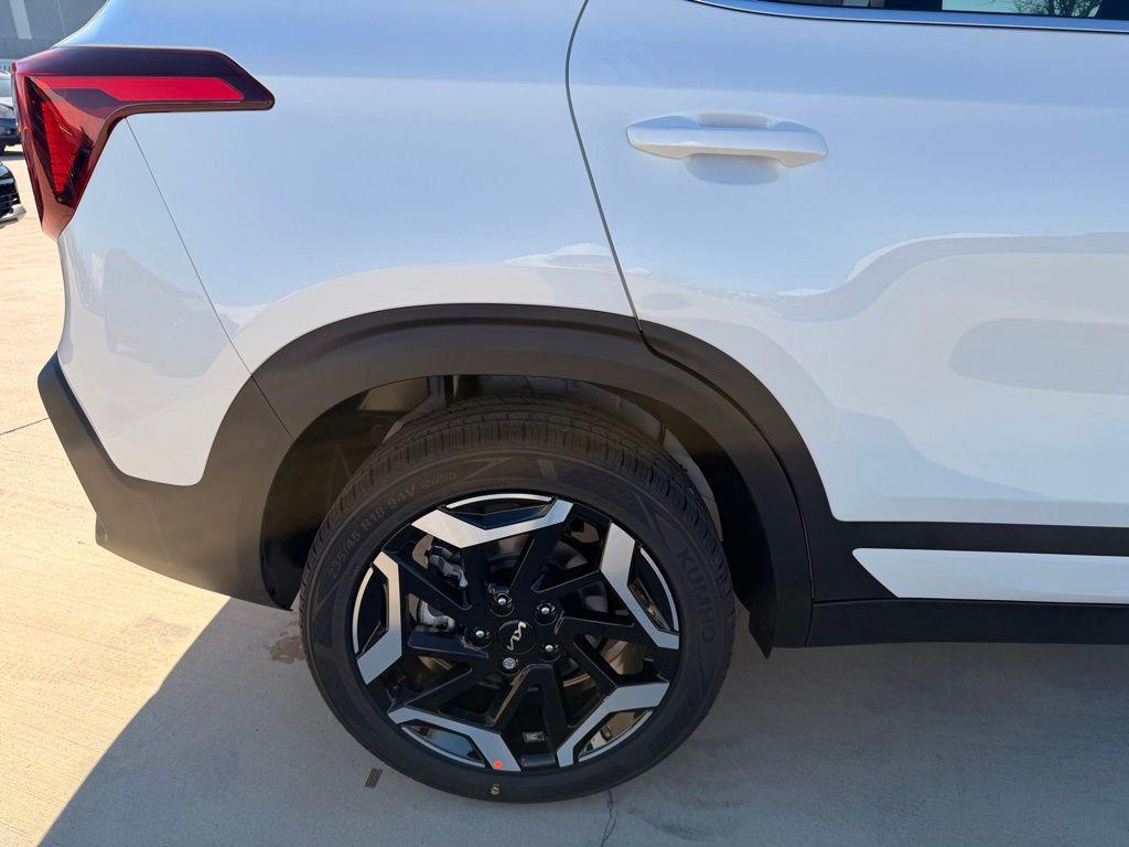 new 2026 Kia Seltos car, priced at $30,318
