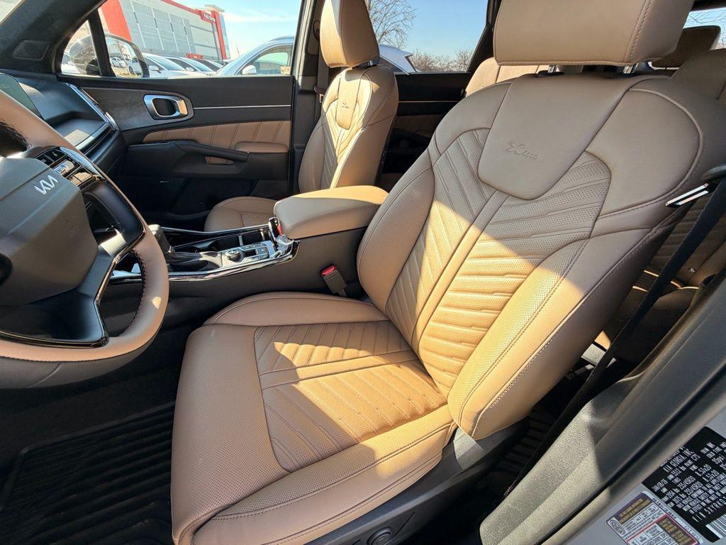 new 2026 Kia Sorento car, priced at $44,052