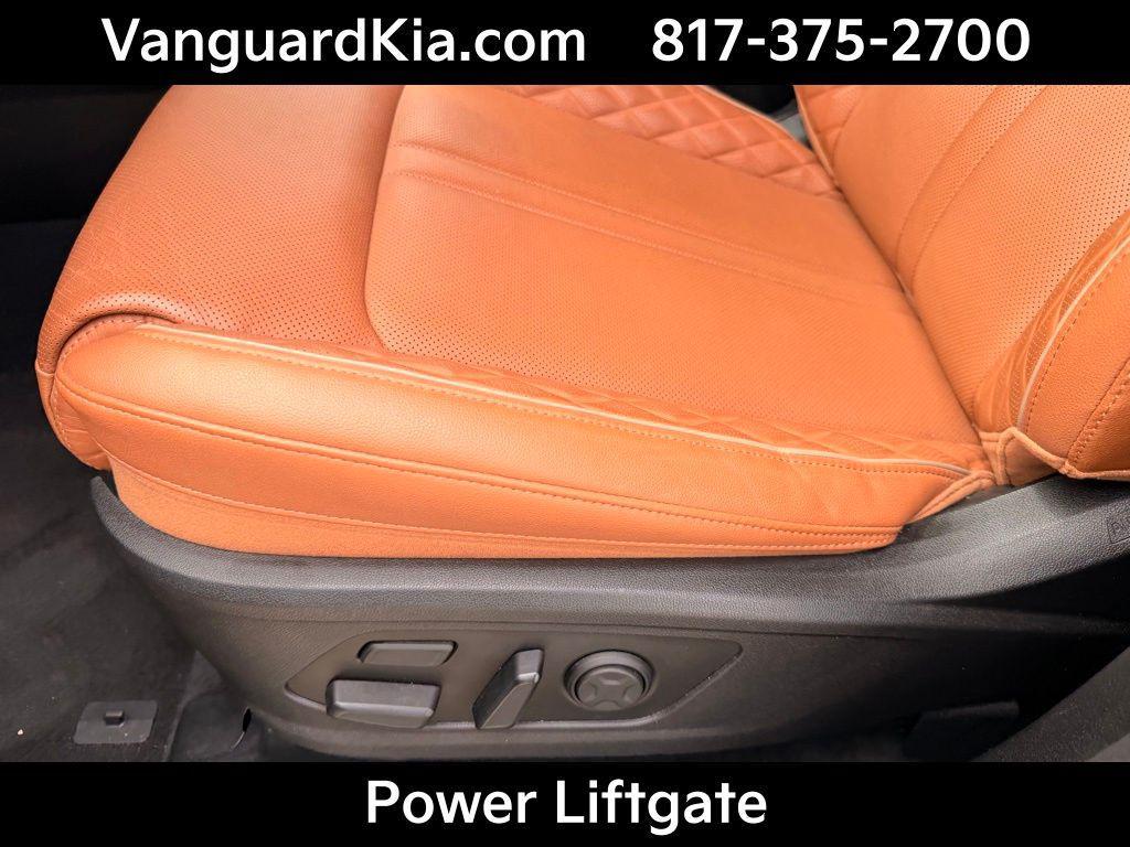 used 2023 Kia Sorento car, priced at $34,995