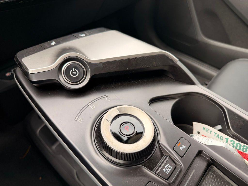 new 2025 Kia EV6 car, priced at $37,979