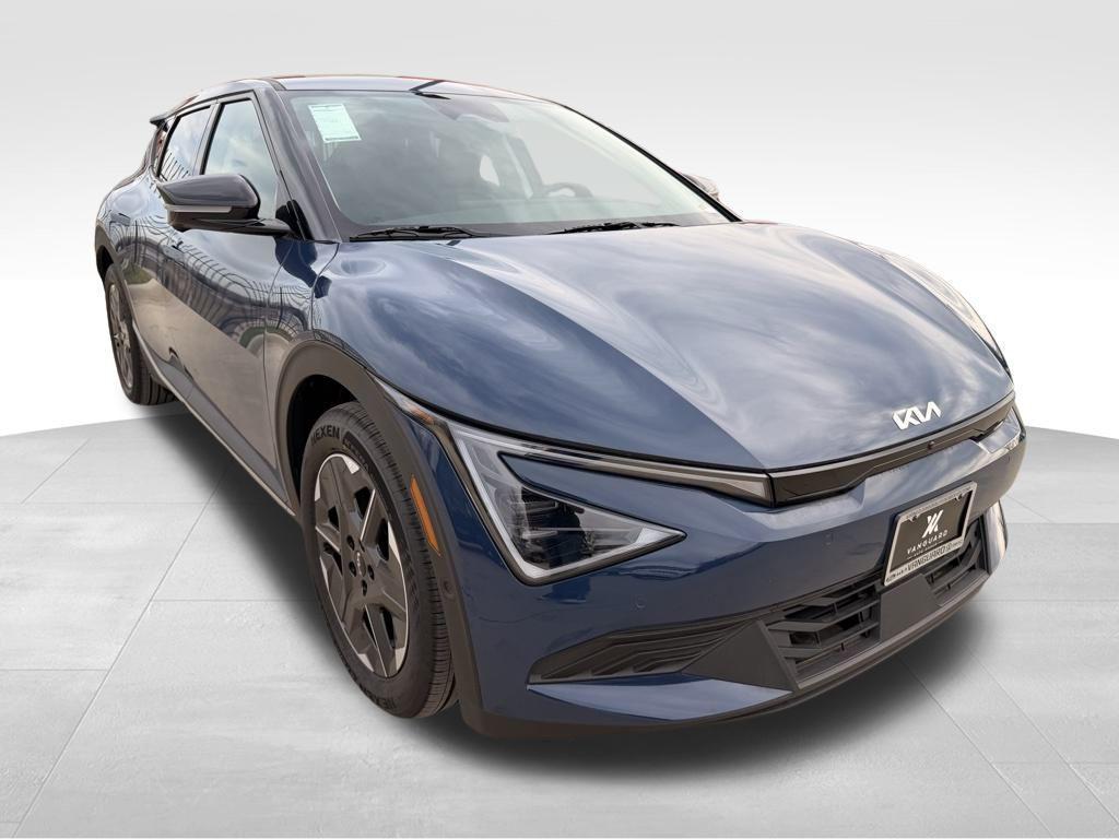 new 2025 Kia EV6 car, priced at $37,979