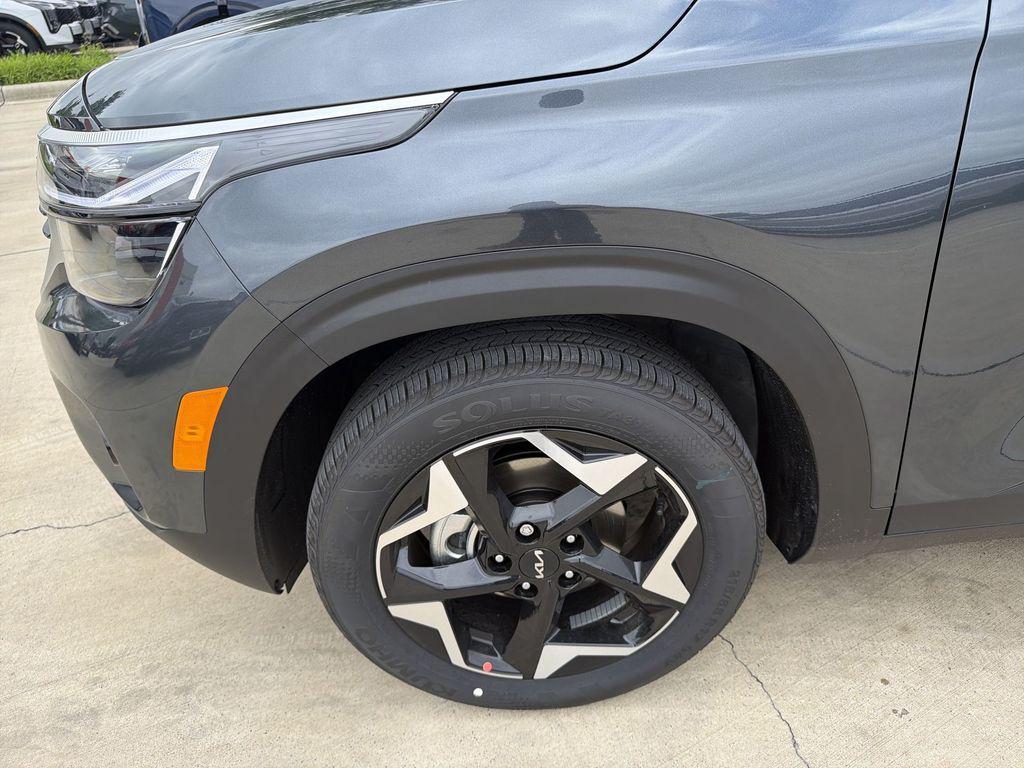 new 2026 Kia Seltos car, priced at $25,221