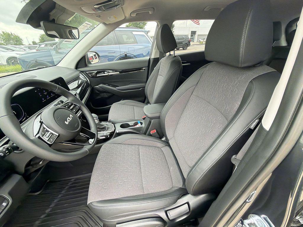 new 2026 Kia Seltos car, priced at $25,221