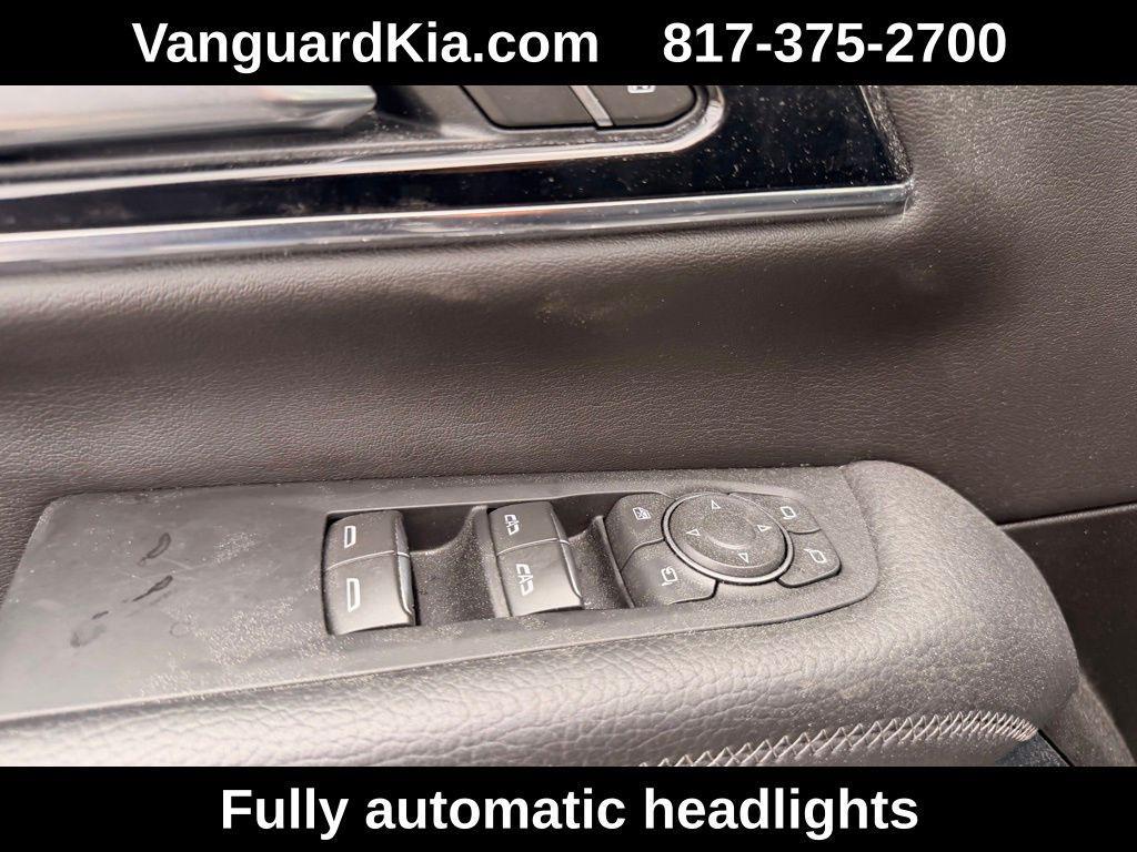 used 2025 GMC Yukon car, priced at $62,995
