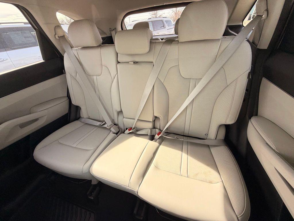 new 2026 Kia Sorento car, priced at $34,682