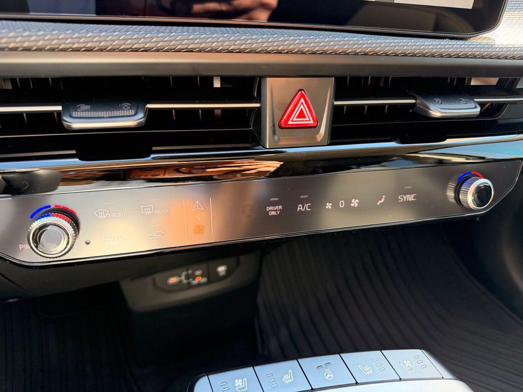 new 2025 Kia EV6 car, priced at $42,691