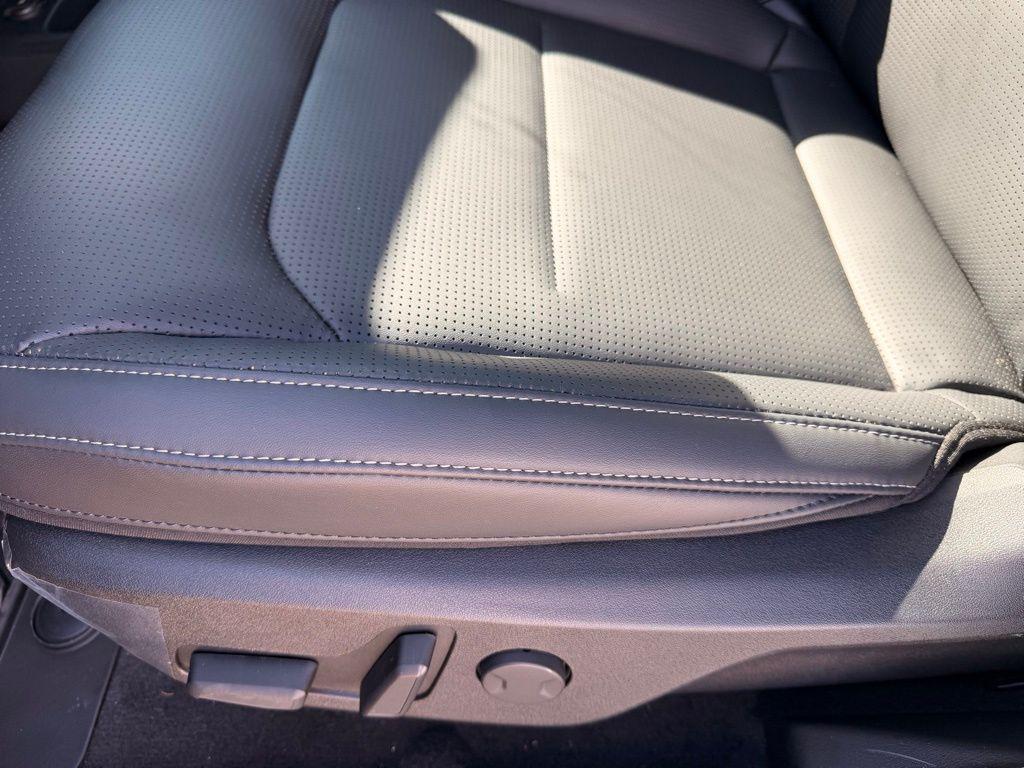 new 2025 Kia EV6 car, priced at $42,691