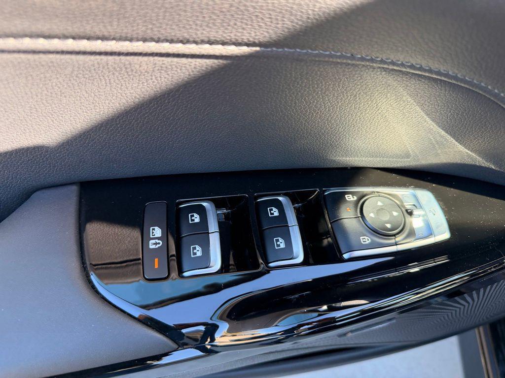 new 2026 Kia K5 car, priced at $33,533