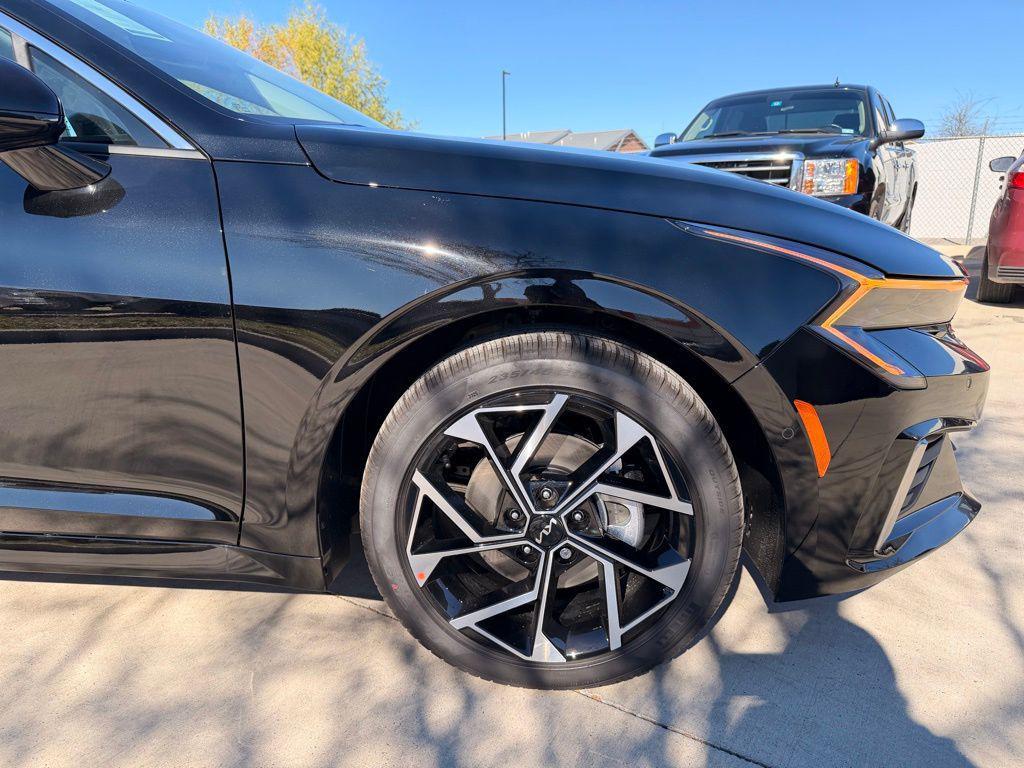 new 2026 Kia K5 car, priced at $33,533