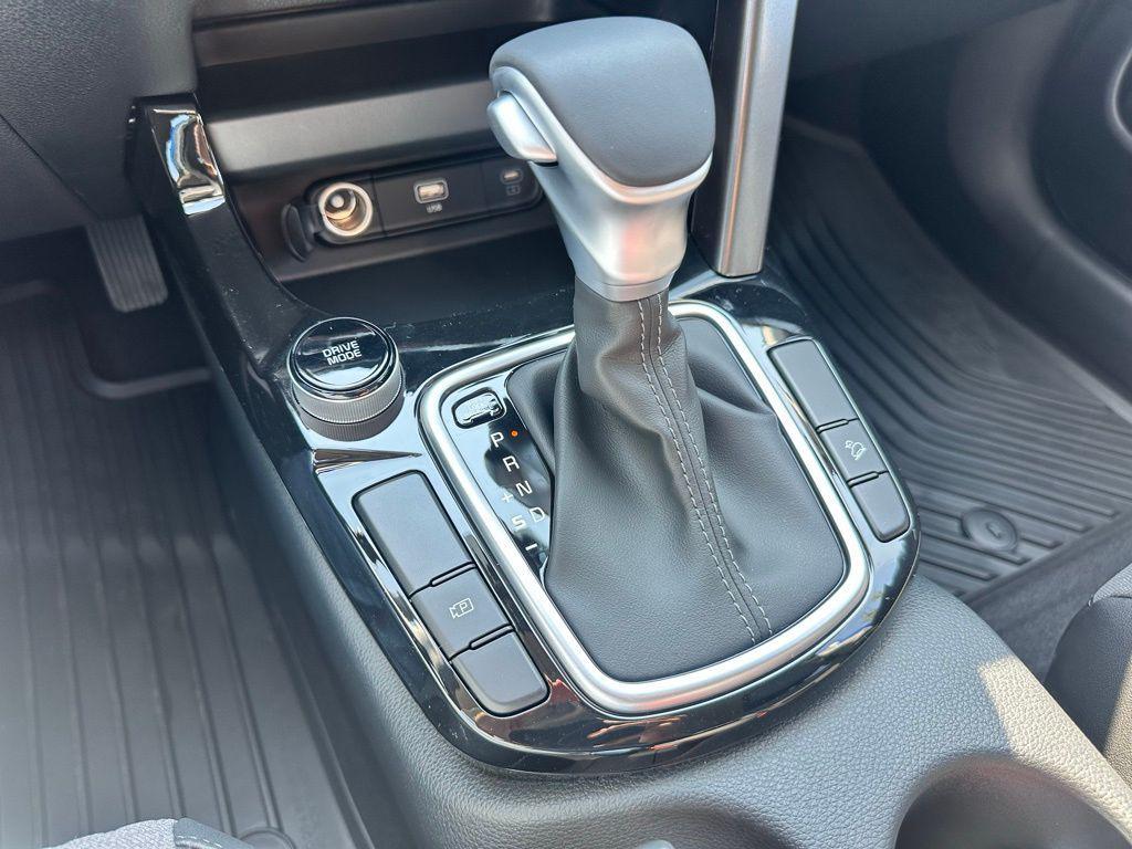 new 2026 Kia Seltos car, priced at $25,256