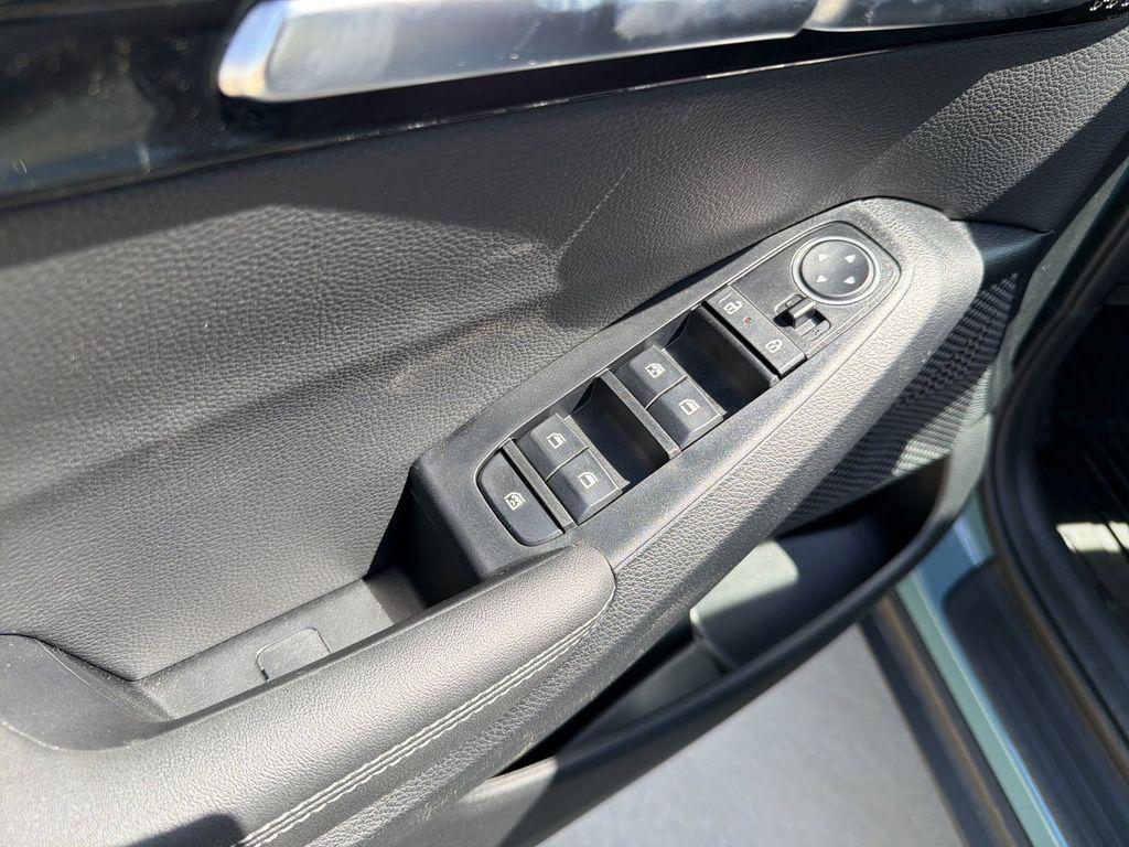 new 2026 Kia Seltos car, priced at $25,599