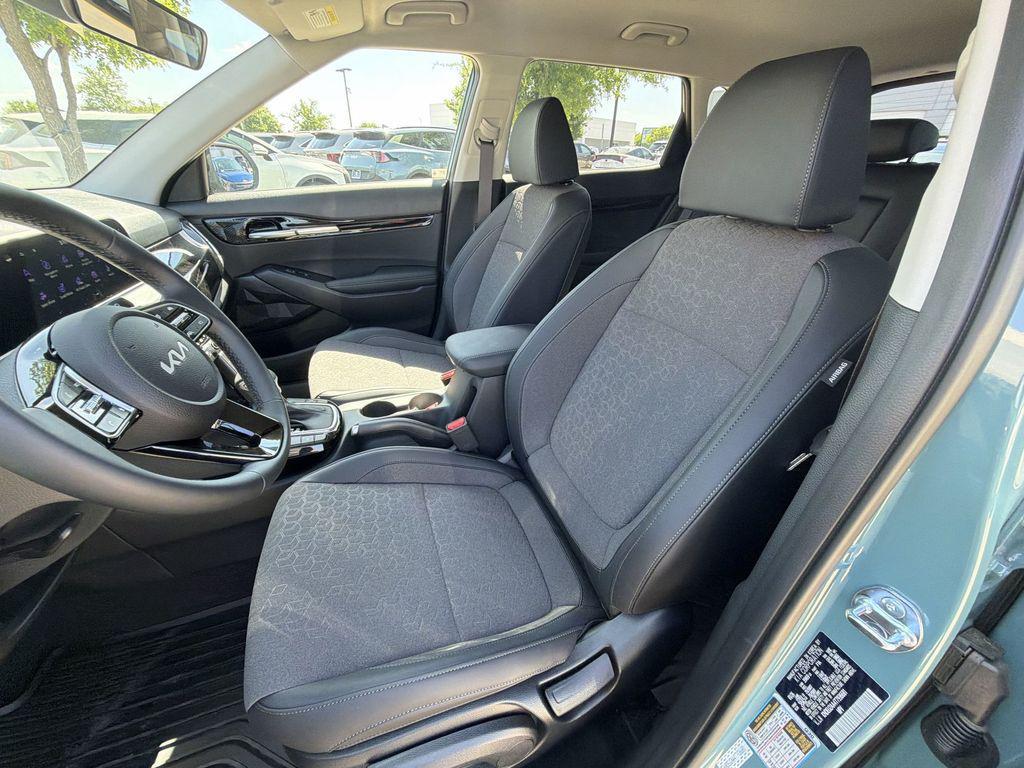 new 2026 Kia Seltos car, priced at $25,599