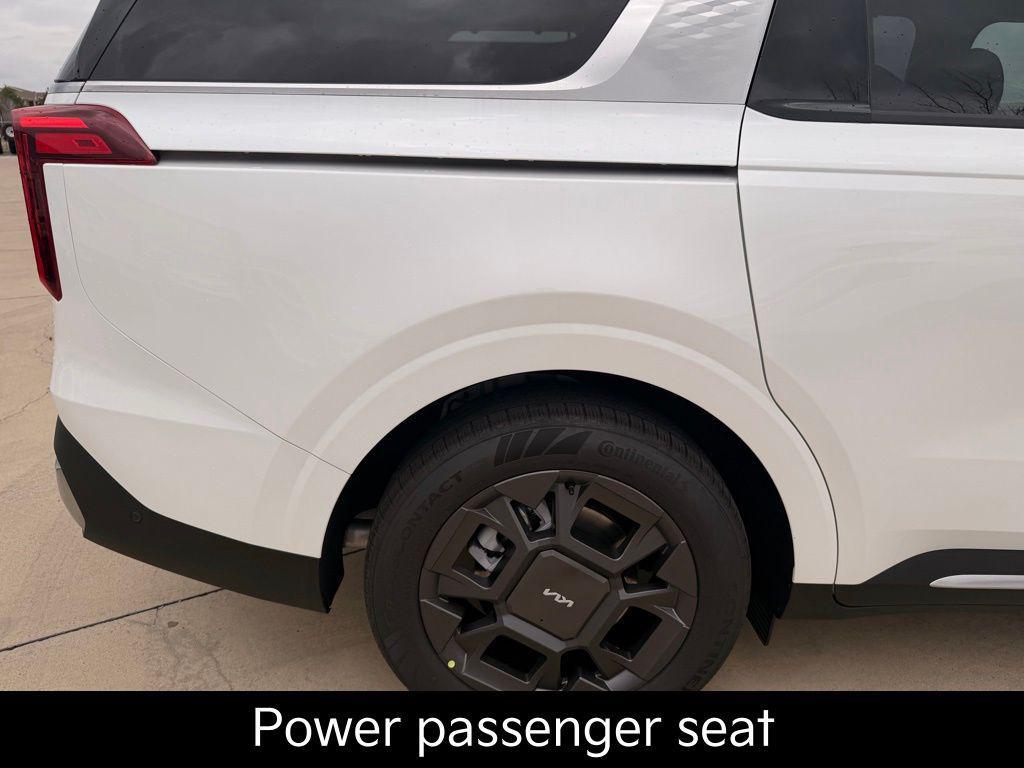 new 2026 Kia Carnival Hybrid car, priced at $47,263