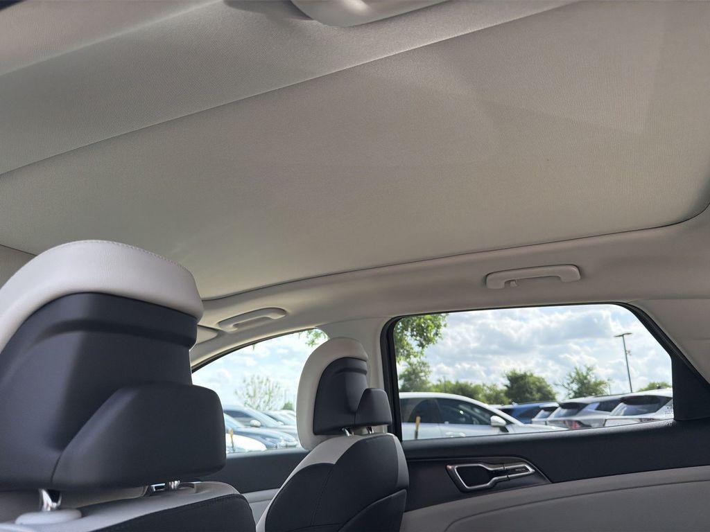 new 2026 Kia Sportage Hybrid car, priced at $33,631