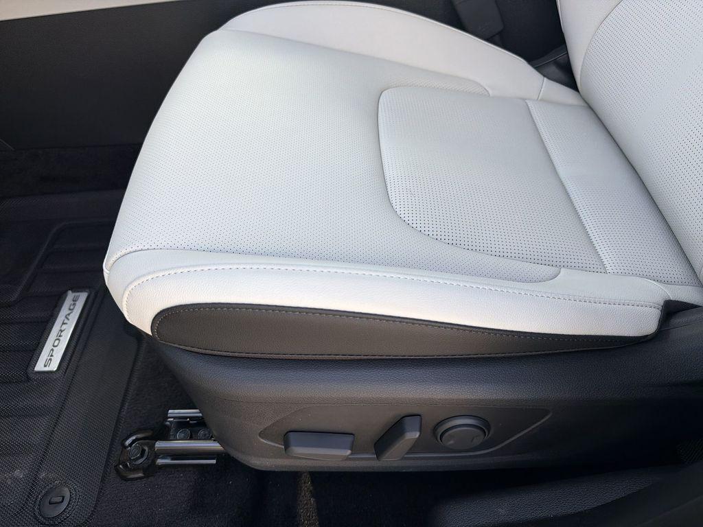 new 2026 Kia Sportage Hybrid car, priced at $33,631