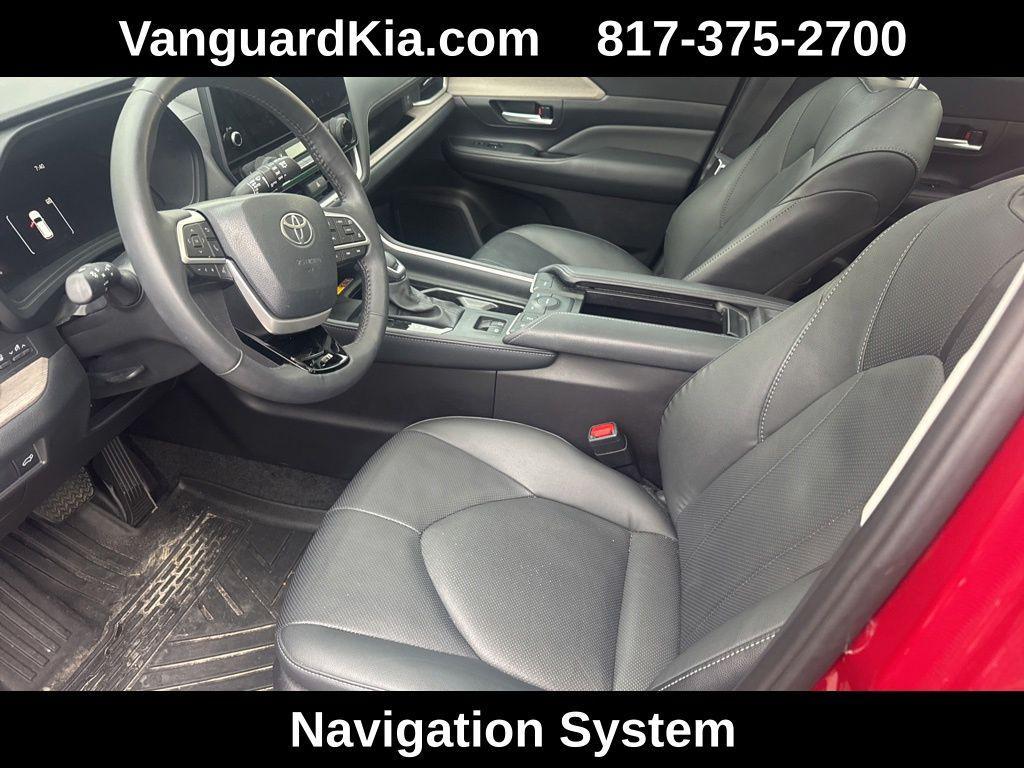 used 2025 Toyota Grand Highlander car, priced at $49,995