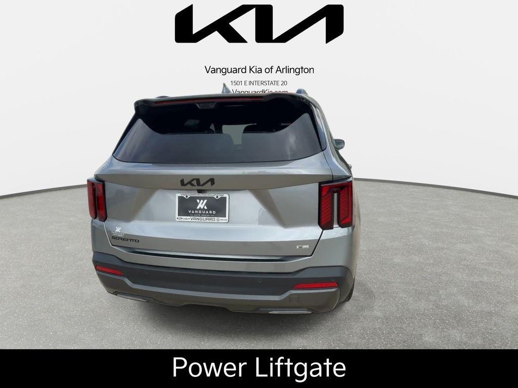 new 2026 Kia Sorento Hybrid car, priced at $43,696