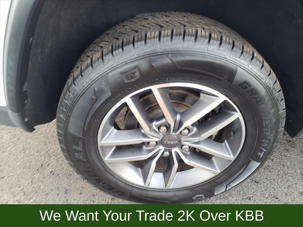 used 2022 Jeep Grand Cherokee WK car, priced at $30,606